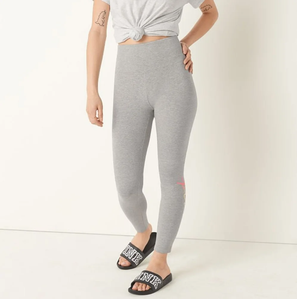 Pink Victoria Secret - Picture 4 of 16